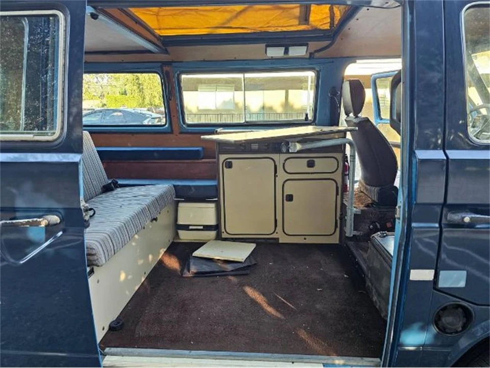 1982 Volkswagen Vanagon - Image 9 of 17