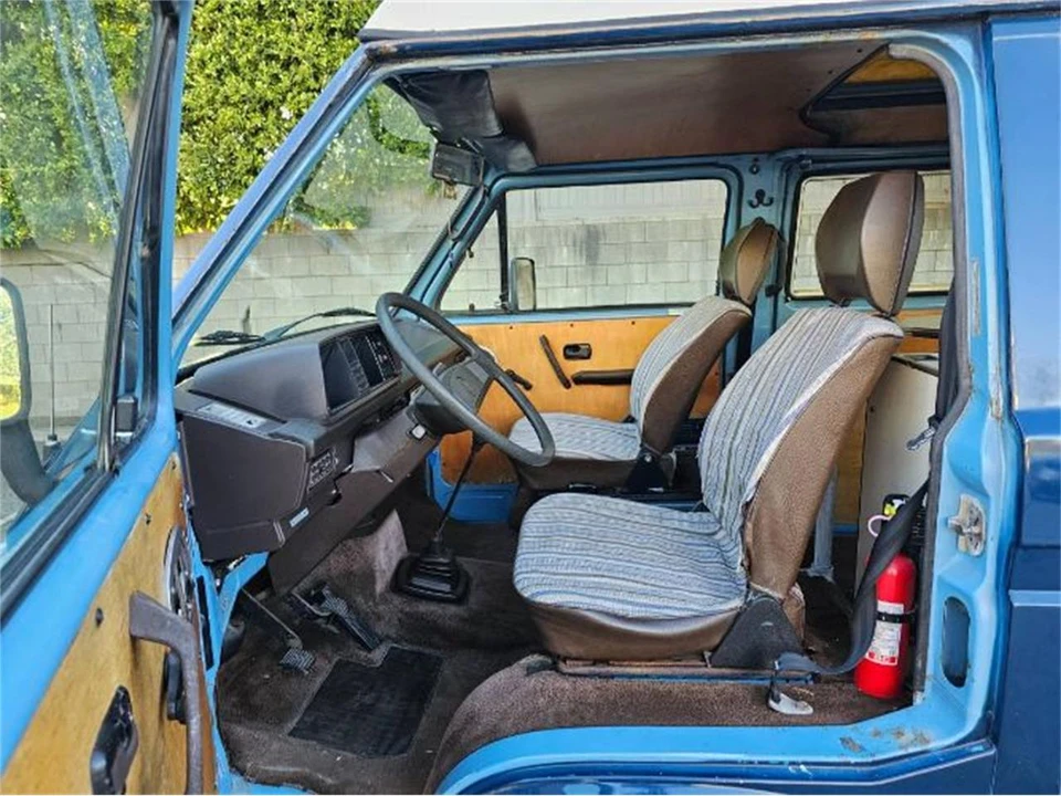 1982 Volkswagen Vanagon - Image 13 of 17