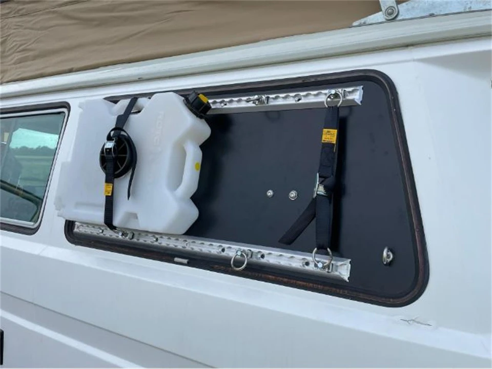 1982 Volkswagen Vanagon - Image 13 of 28
