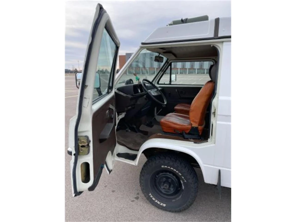 1982 Volkswagen Vanagon - Image 23 of 28