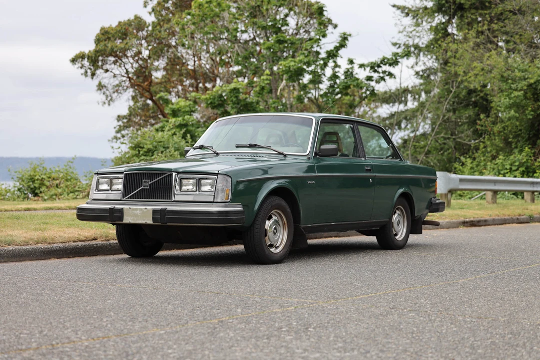1982 Volvo 244 - Image 2 of 31