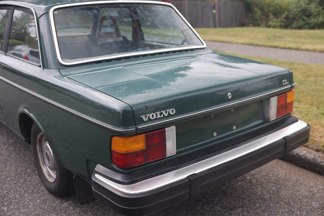 1982 Volvo 244 - Image 21 of 31