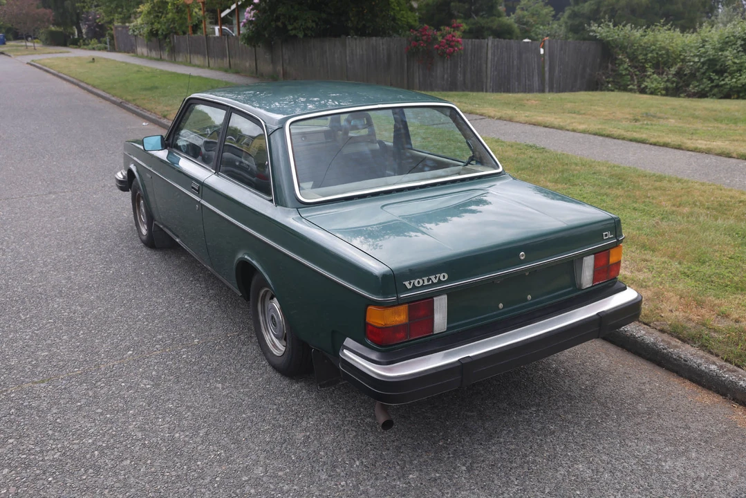 1982 Volvo 244 - Image 10 of 31