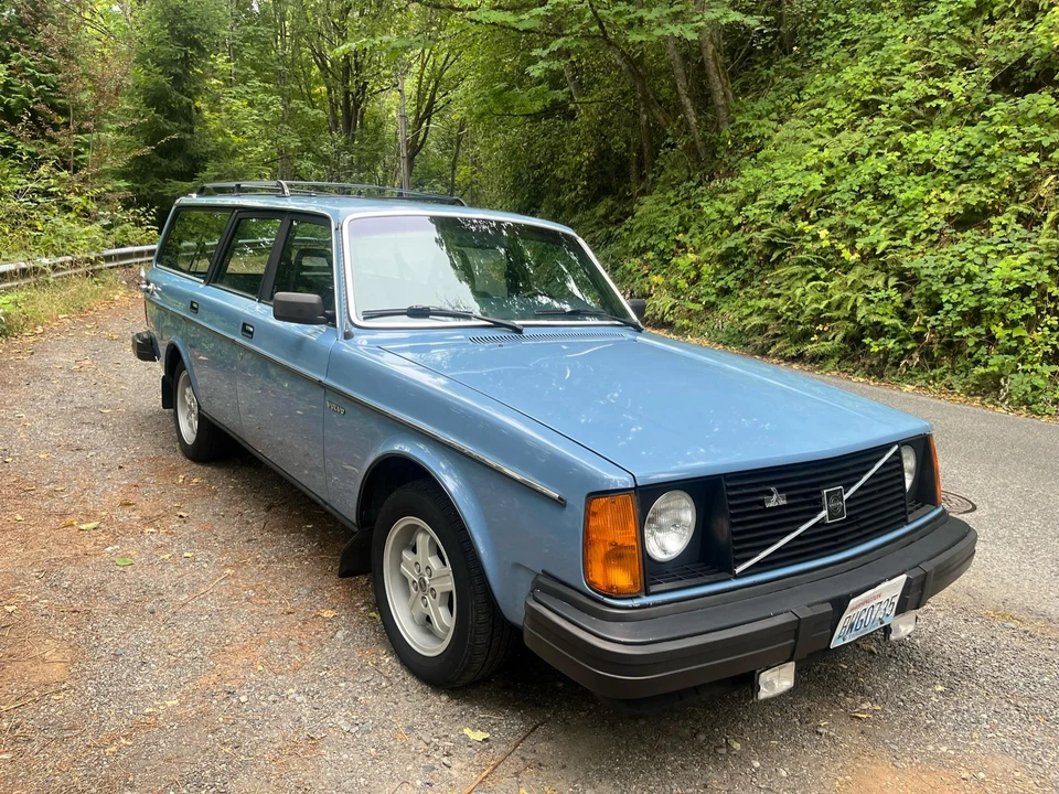 1982 Volvo 245 - Image 15 of 31