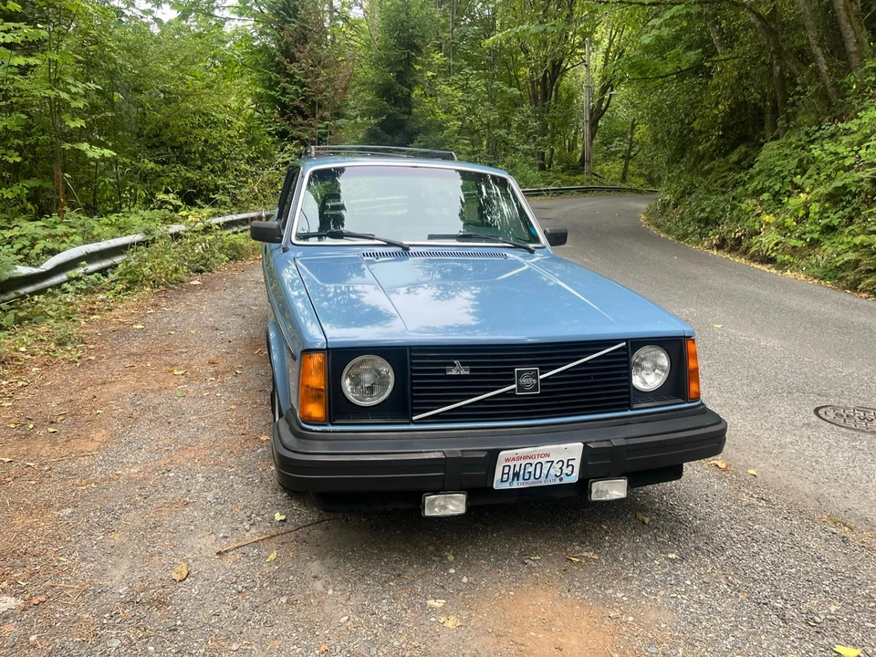1982 Volvo 245 - Image 16 of 31