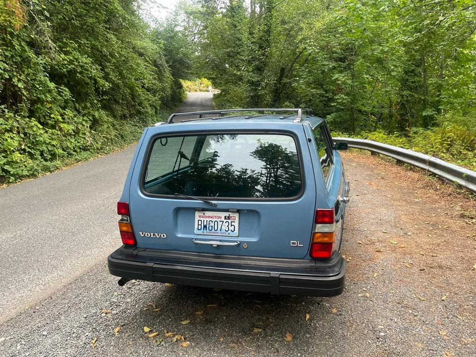 1982 Volvo 245 - Image 11 of 31