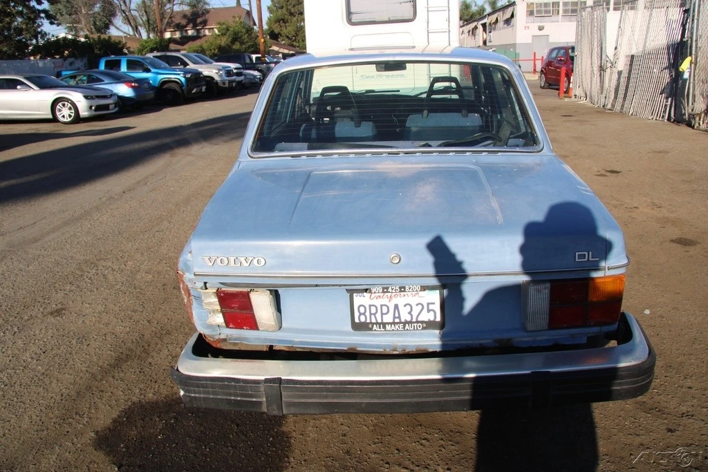 1982 Volvo 200 Series - Image 5 of 21