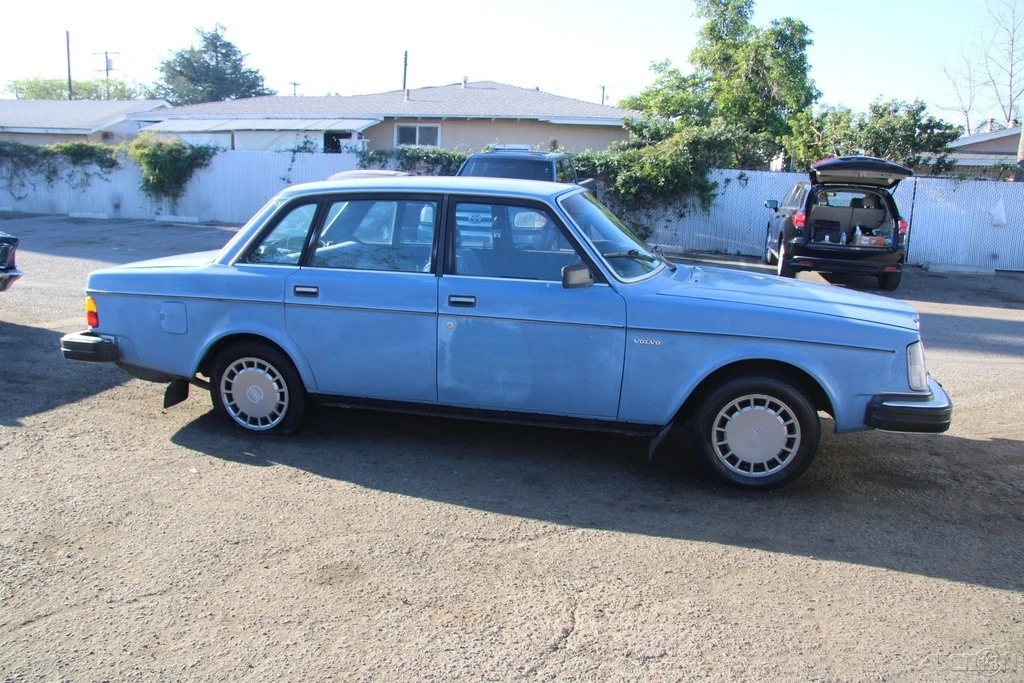 1982 Volvo 200 Series - Image 7 of 21