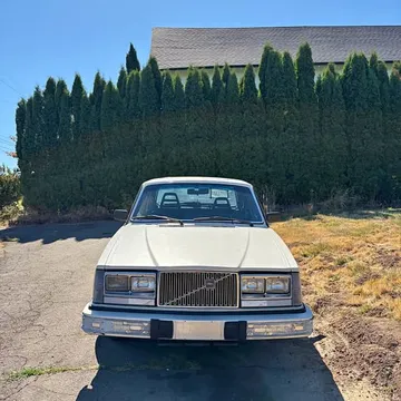 1982 Volvo 240 GL Sedan 4D
