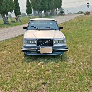 1982 Volvo 240 GLT