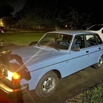 1982 Volvo 240 Sedan 4D