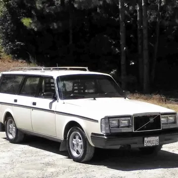 1982 Volvo 240 Wagon 4D