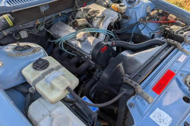 1982 Volvo 242 - Image 6 of 8
