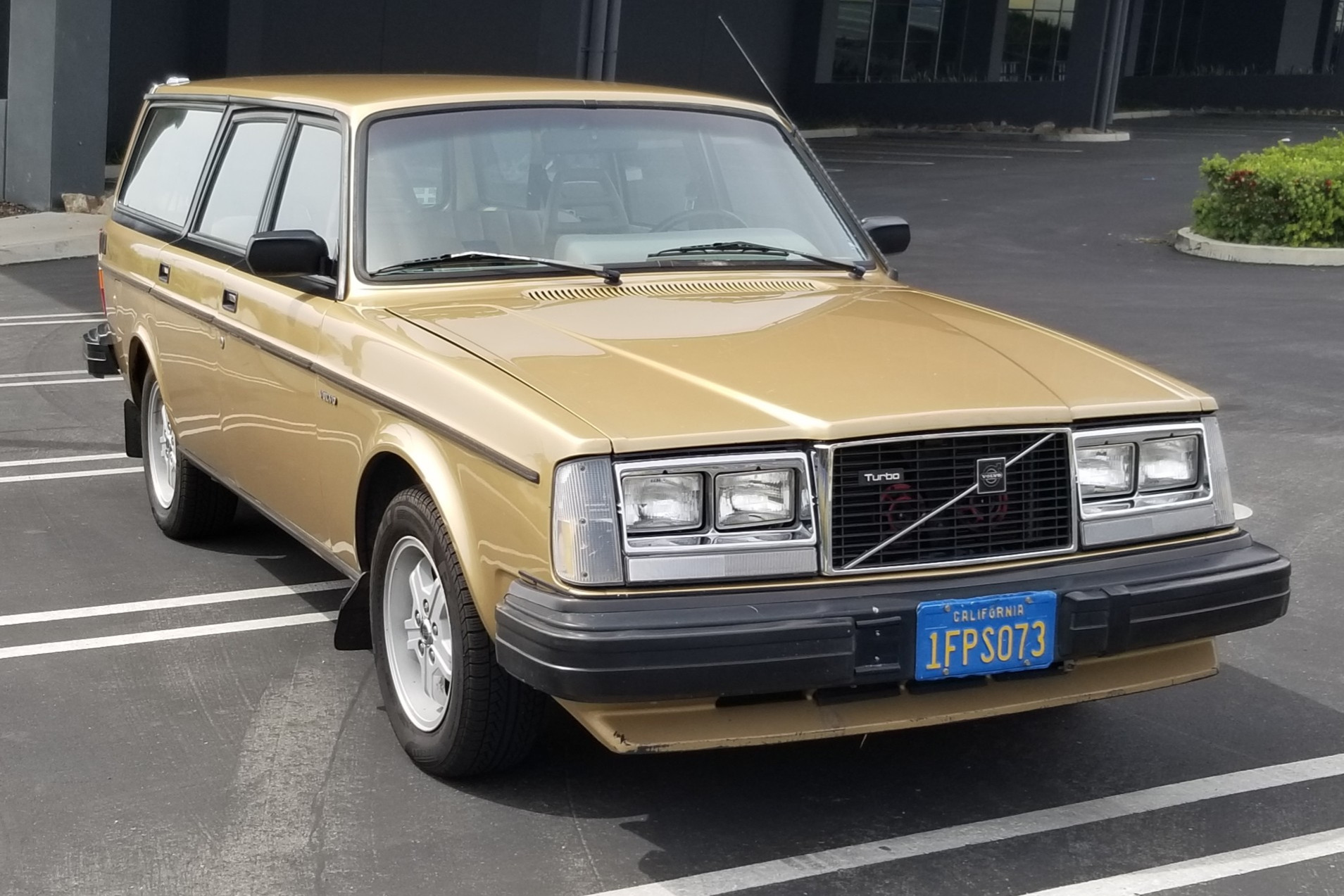 1982 Volvo 245 Turbo Wagon 4-Speed w/Overdrive