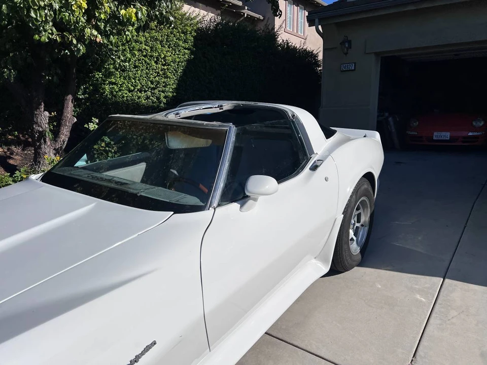 1982 Chevrolet Corvette C3 - Image 10 of 23