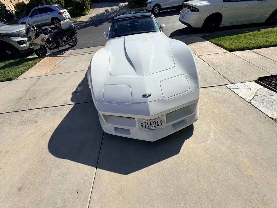 1982 Chevrolet Corvette C3 - Image 15 of 23