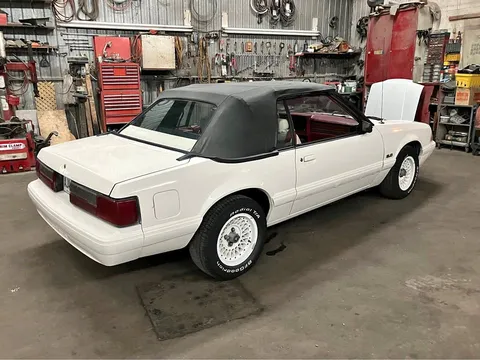 1983 Ford Mustang V8