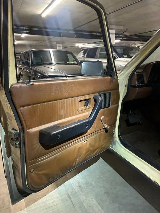 1983 Volvo 244 - Image 13 of 23