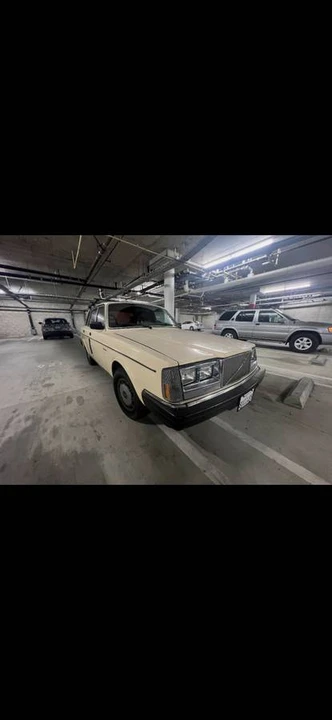 1983 Volvo 244 - Image 7 of 23