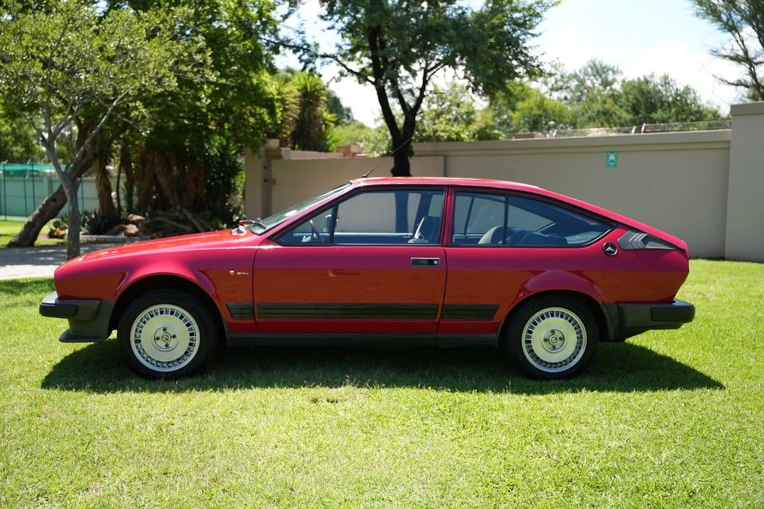 1983 Alfa Romeo Alfetta GT - Image 10 of 30