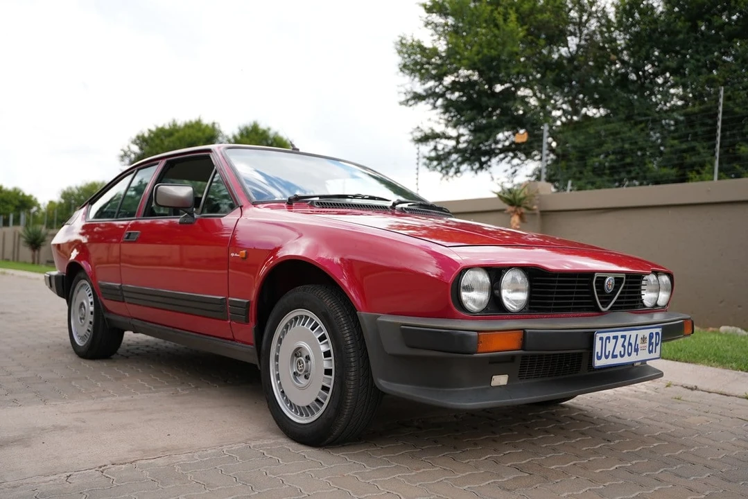 1983 Alfa Romeo Alfetta GT - Image 11 of 30