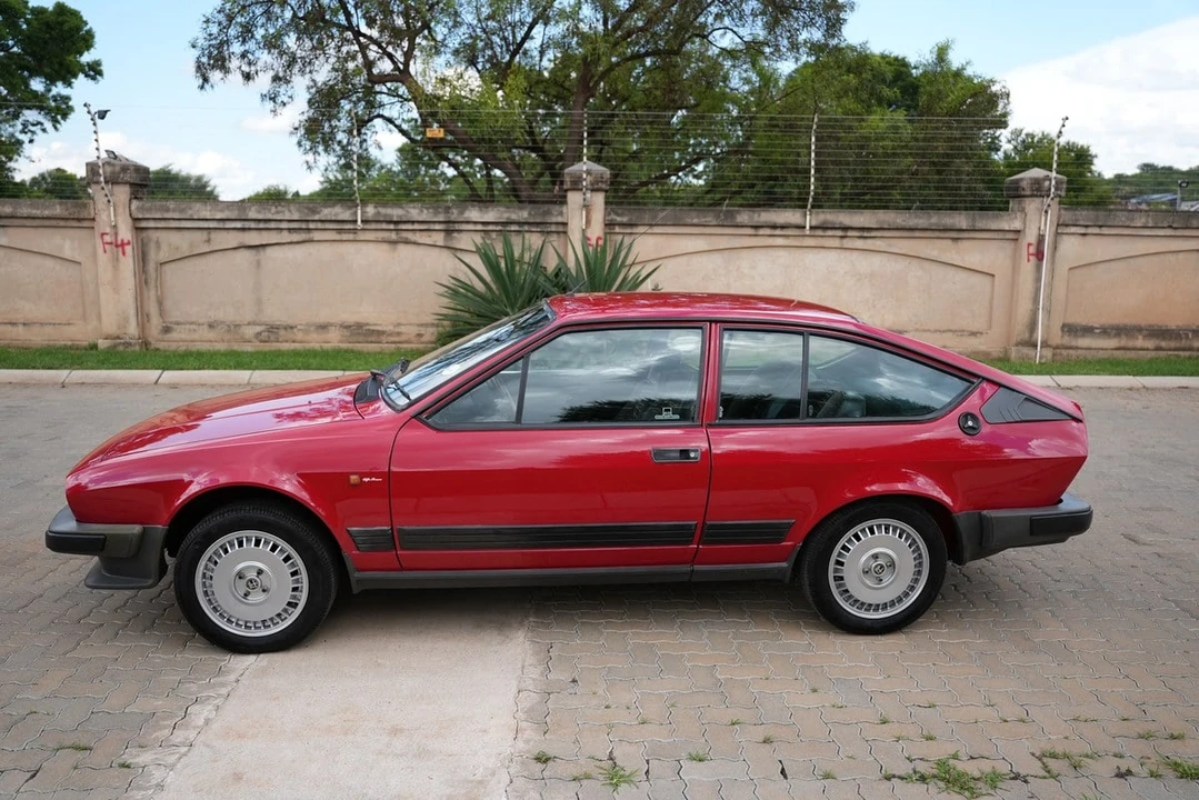 1983 Alfa Romeo Alfetta GT - Image 13 of 30