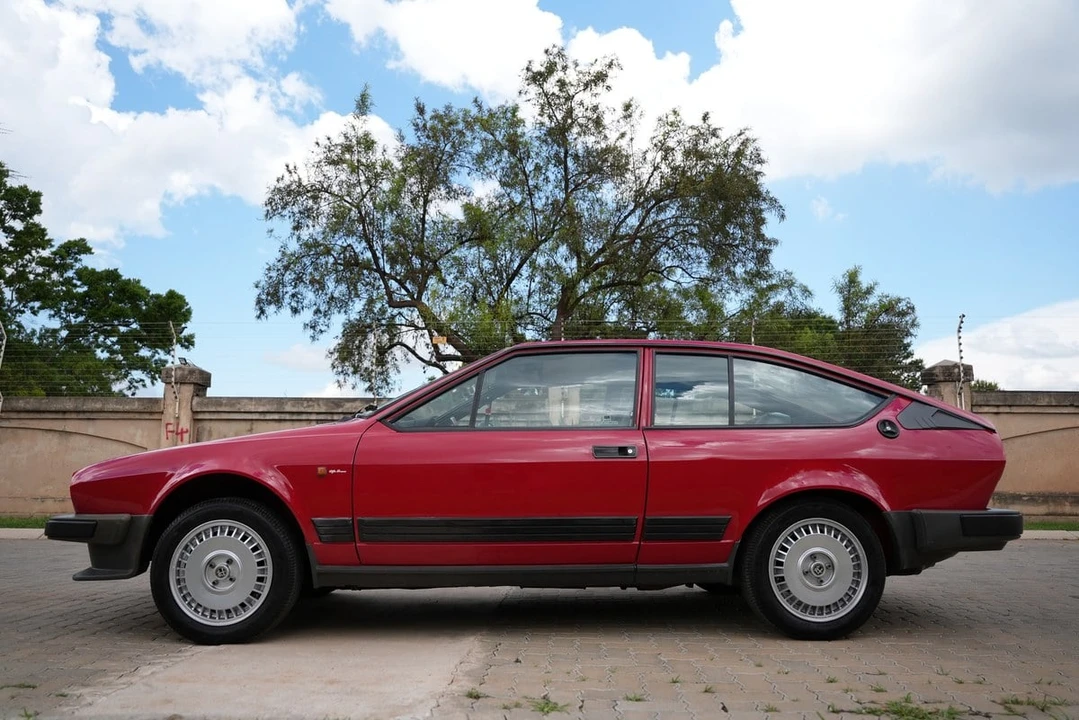 1983 Alfa Romeo Alfetta GT - Image 14 of 30
