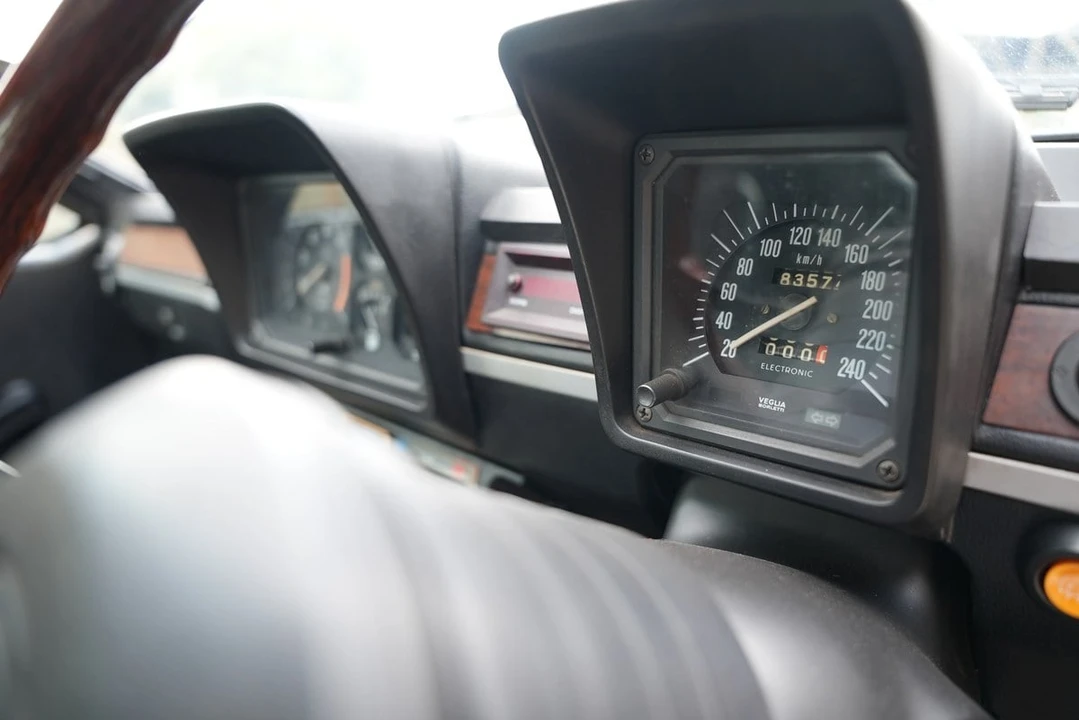1983 Alfa Romeo Alfetta GT - Image 26 of 30