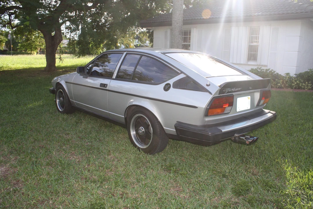 1983 Alfa Romeo Alfetta GT - Image 9 of 18