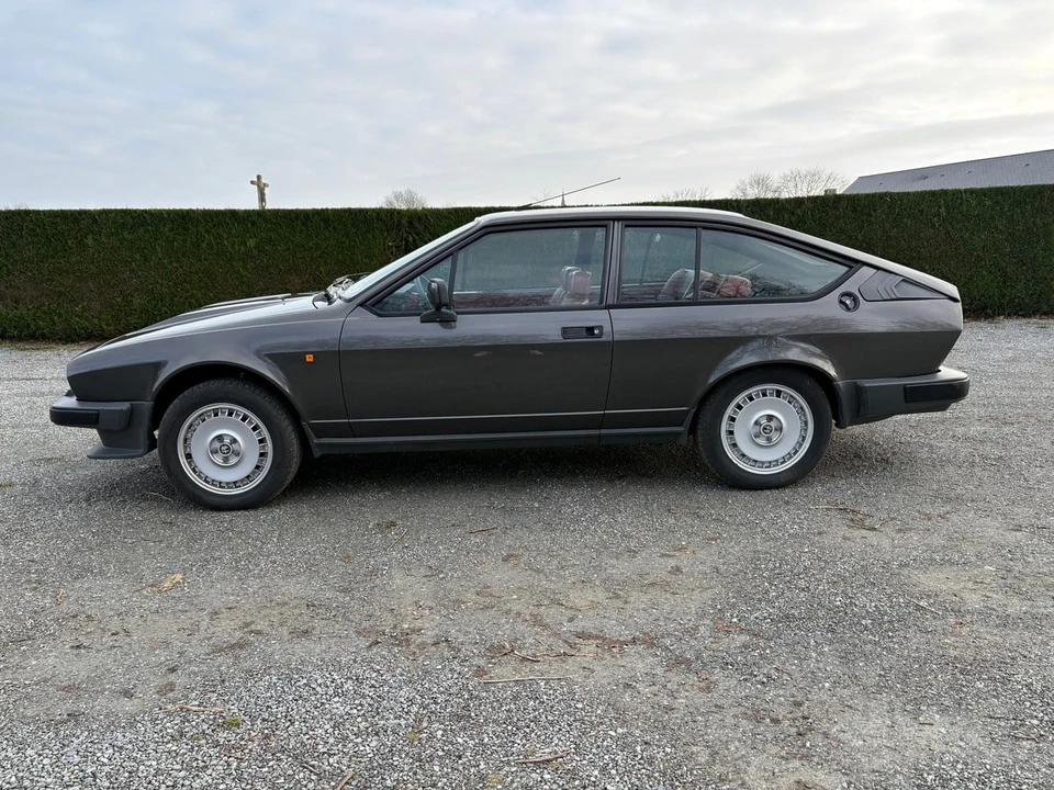 1983 Alfa Romeo Alfetta GT - Image 2 of 30