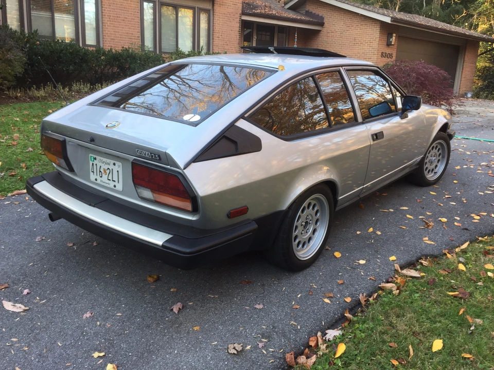 1983 Alfa Romeo Alfetta GT - Image 10 of 31