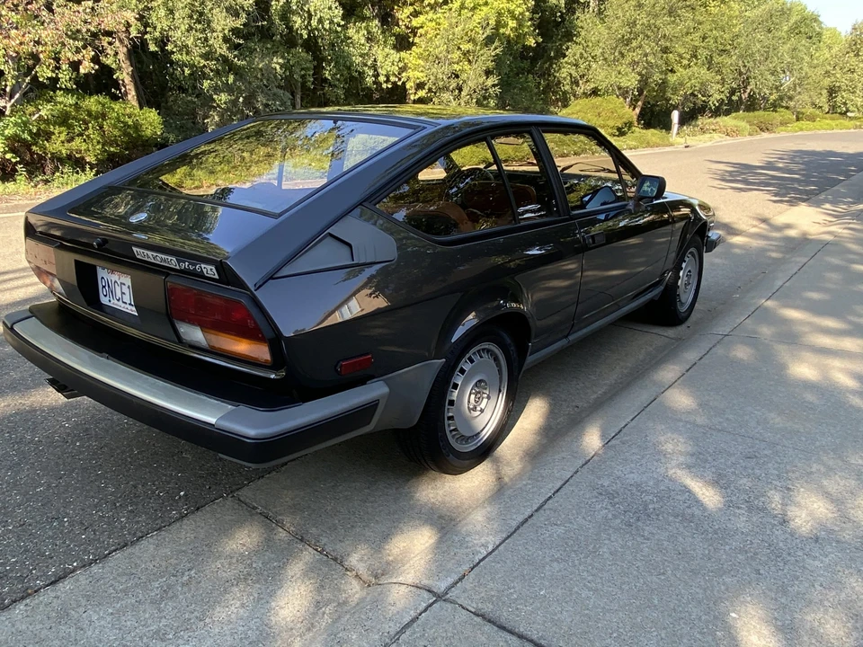 1983 Alfa Romeo Alfetta GT - Image 16 of 31