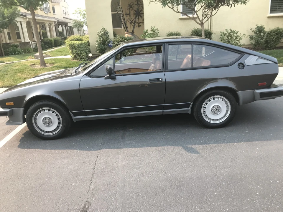 1983 Alfa Romeo Alfetta GT - Image 12 of 31