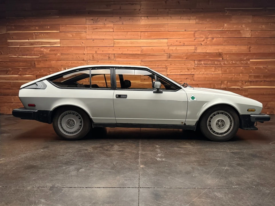 1983 Alfa Romeo Alfetta GT - Image 2 of 21