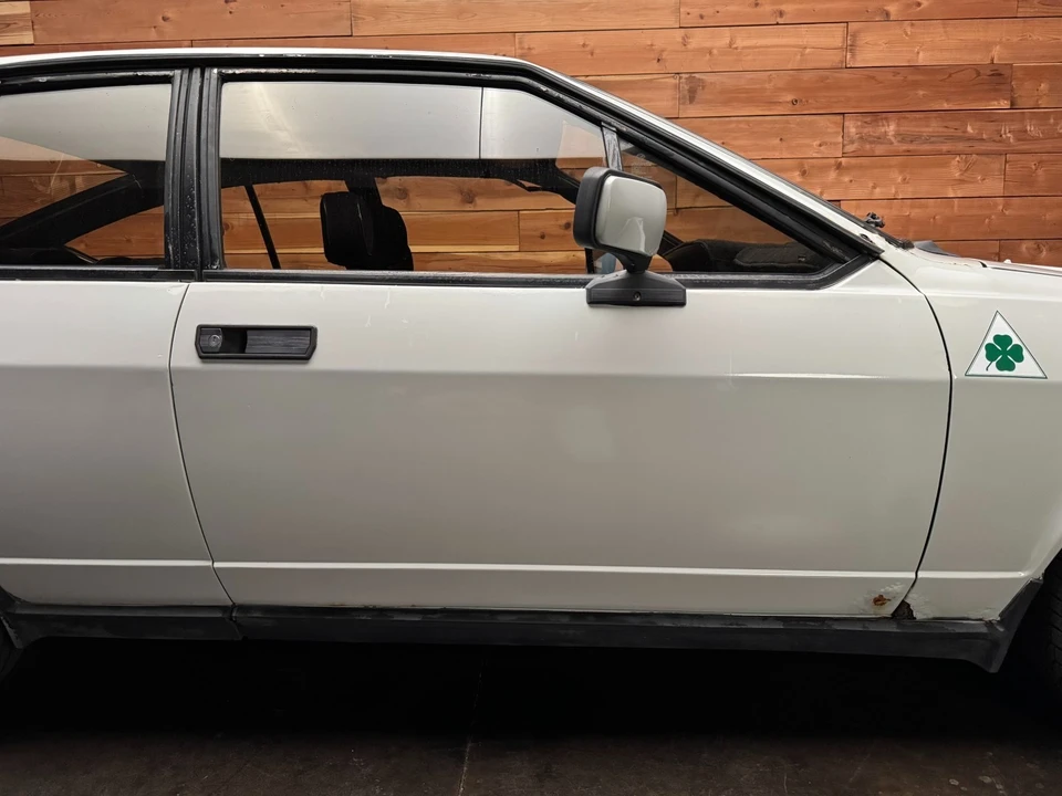 1983 Alfa Romeo Alfetta GT - Image 11 of 21