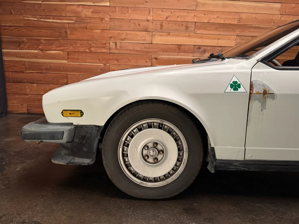 1983 Alfa Romeo Alfetta GT - Image 7 of 21