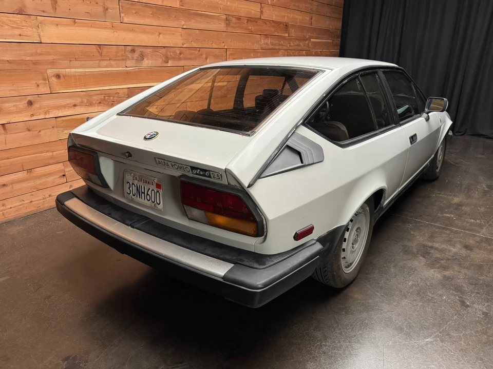 1983 Alfa Romeo Alfetta GT - Image 3 of 21