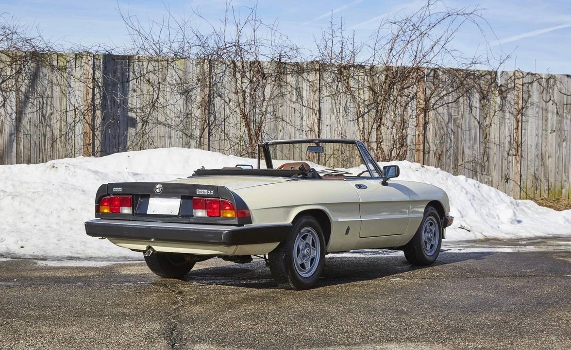 1983 Alfa Romeo Series 3 - Image 9 of 31