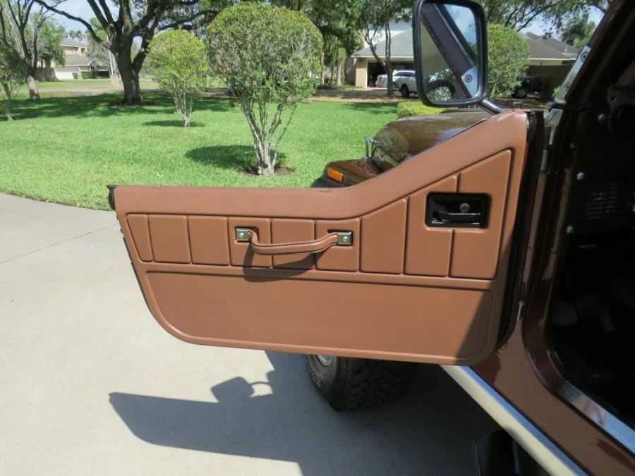 1983 Jeep CJ8 Scrambler - Image 10 of 31