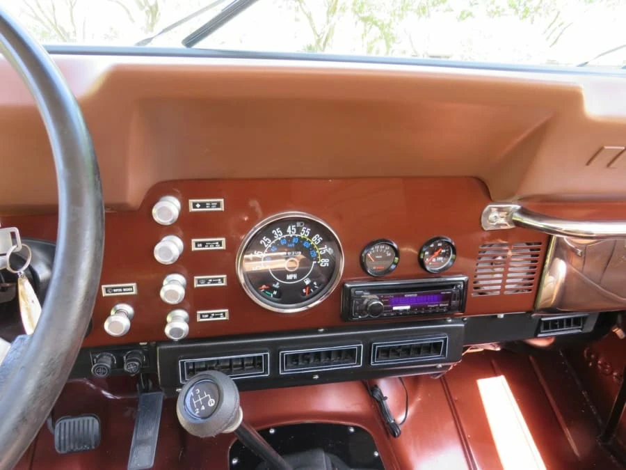 1983 Jeep CJ8 Scrambler - Image 20 of 31