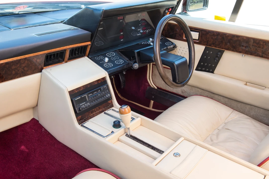 1983 Aston Martin Lagonda - Image 16 of 31