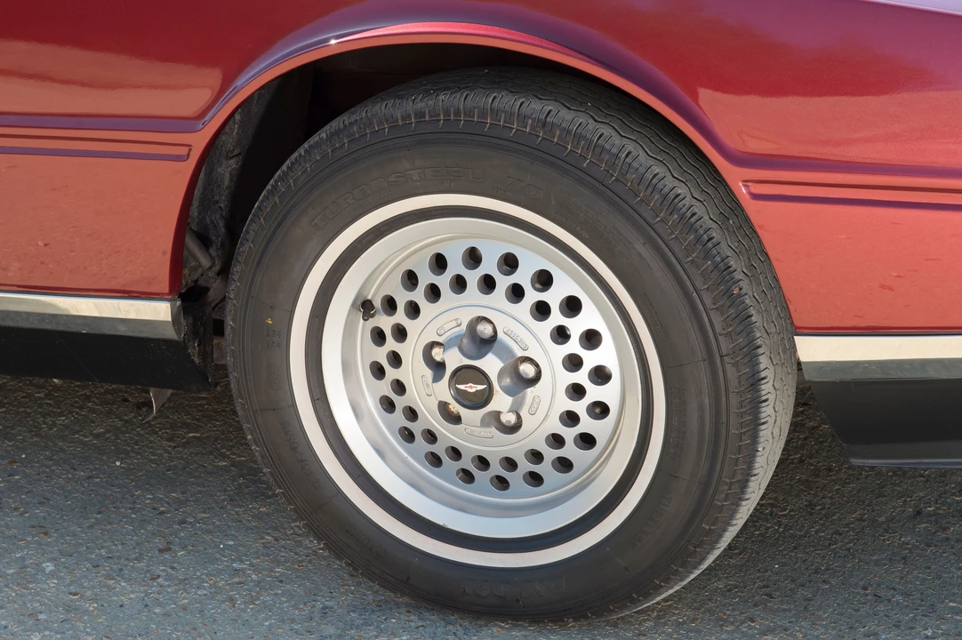 1983 Aston Martin Lagonda - Image 13 of 31