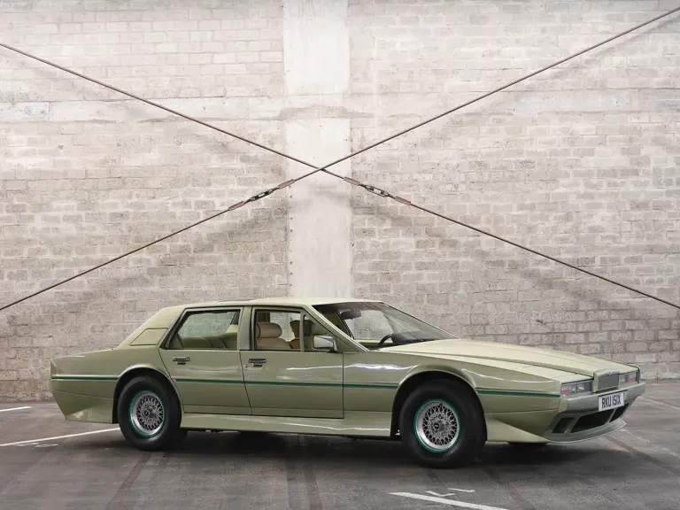1983 Aston Martin Lagonda - Image 2 of 7