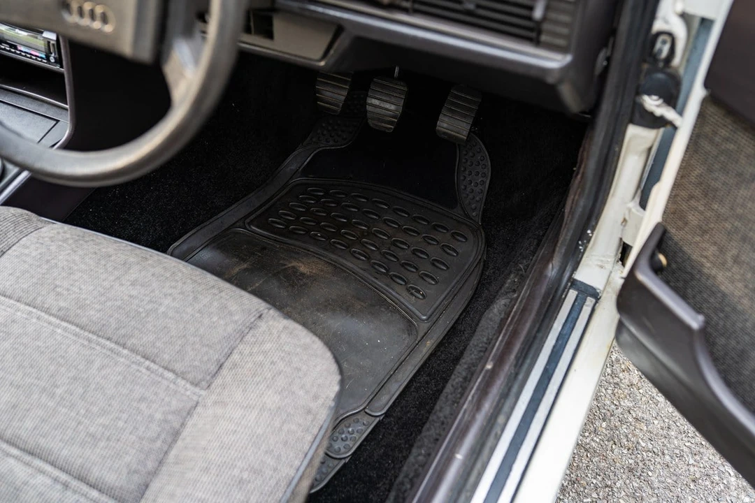 1983 Audi C3 100 & 200 & 5000 - Image 28 of 30
