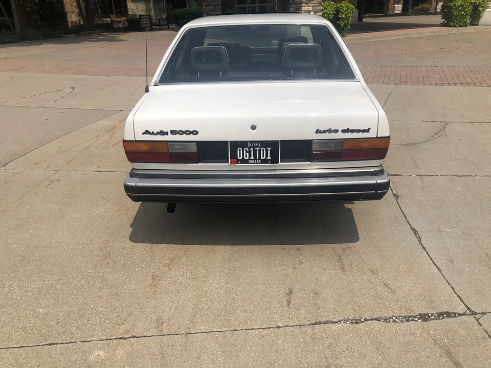 1983 Audi C2 100 & 200 & 5000 - Image 9 of 31