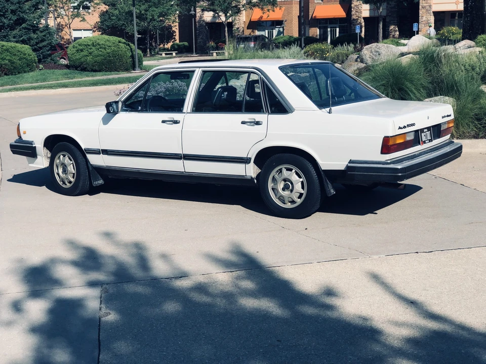 1983 Audi C2 100 & 200 & 5000 - Image 13 of 31