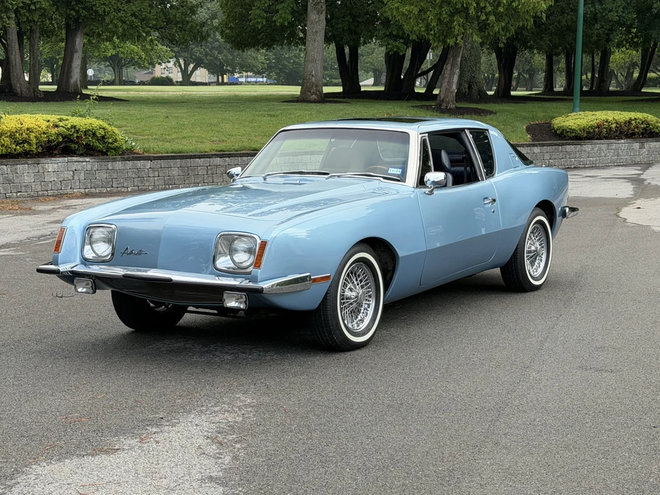 1983 Studebaker Avanti - Image 5 of 31