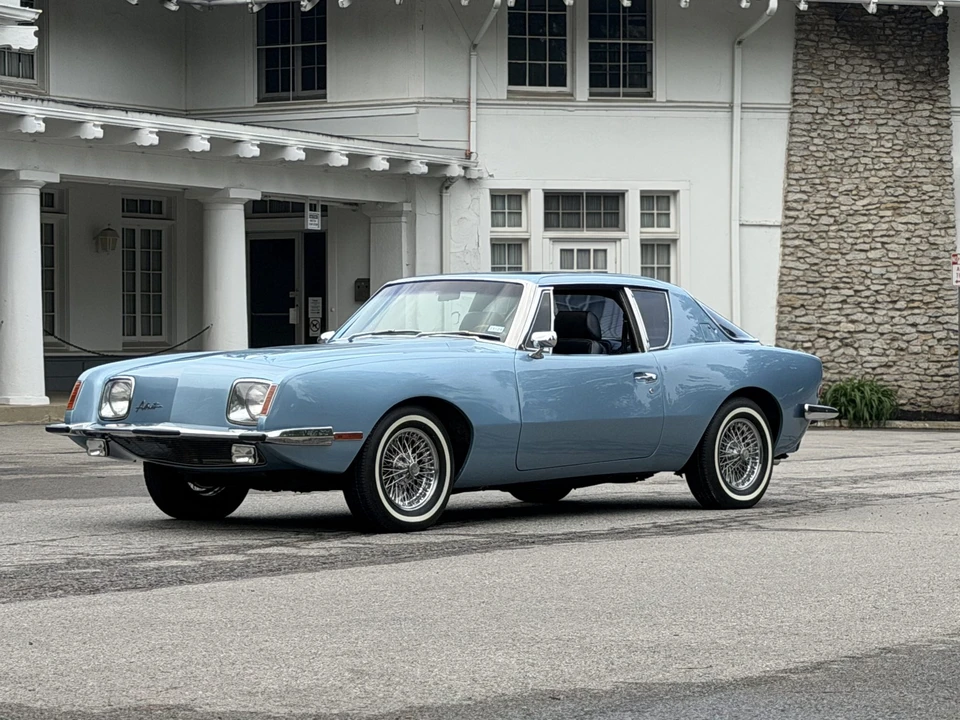 1983 Studebaker Avanti - Image 3 of 31