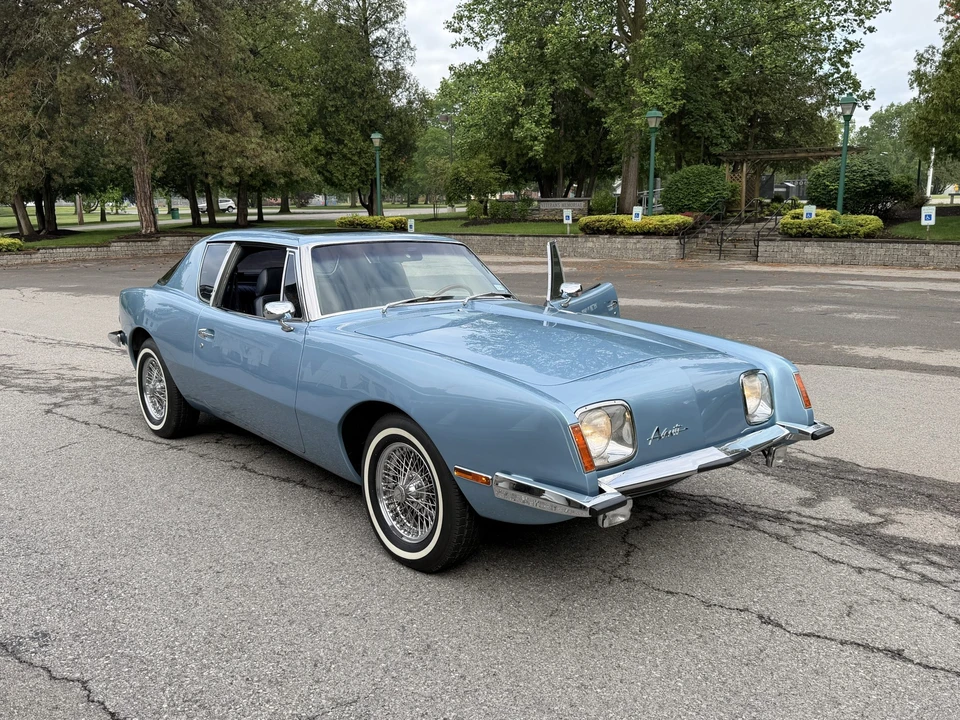 1983 Studebaker Avanti - Image 9 of 31