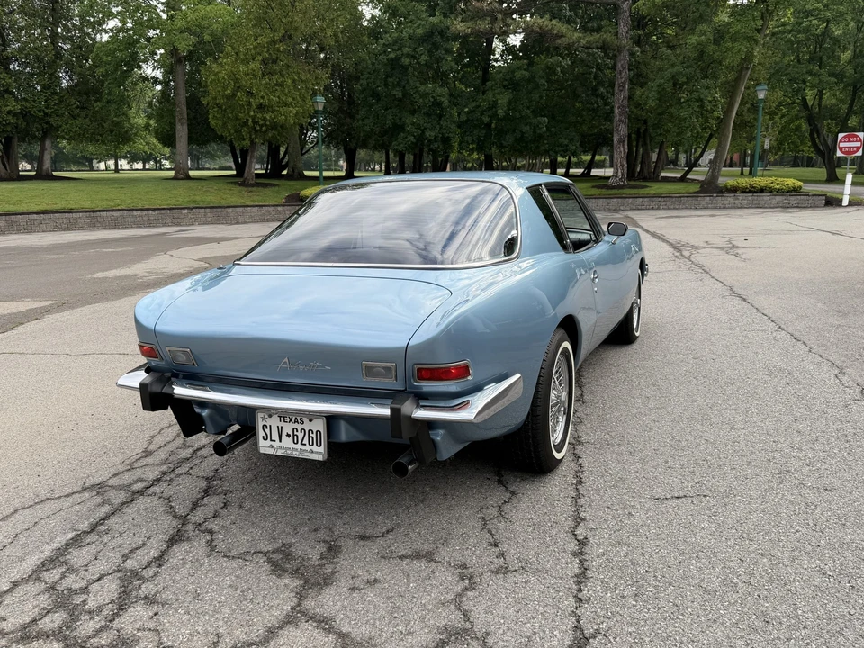 1983 Studebaker Avanti - Image 16 of 31